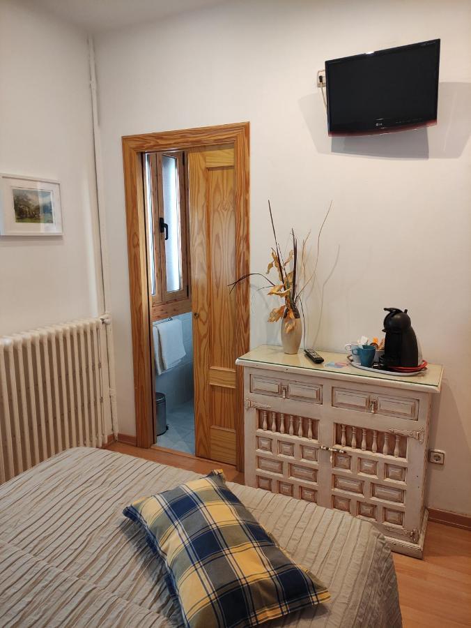 Hostal Escartin Sabiñánigo Zewnętrze zdjęcie