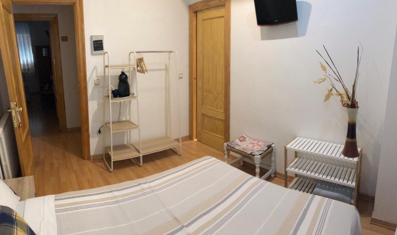 Hostal Escartin Sabiñánigo Zewnętrze zdjęcie